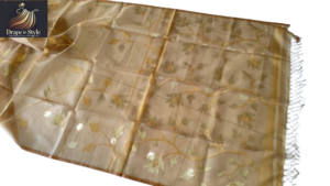 S00226 Buy Premium Dhakai Muslin Saree Online – Handwoven Lightweight Saree for Women | Drape in Style