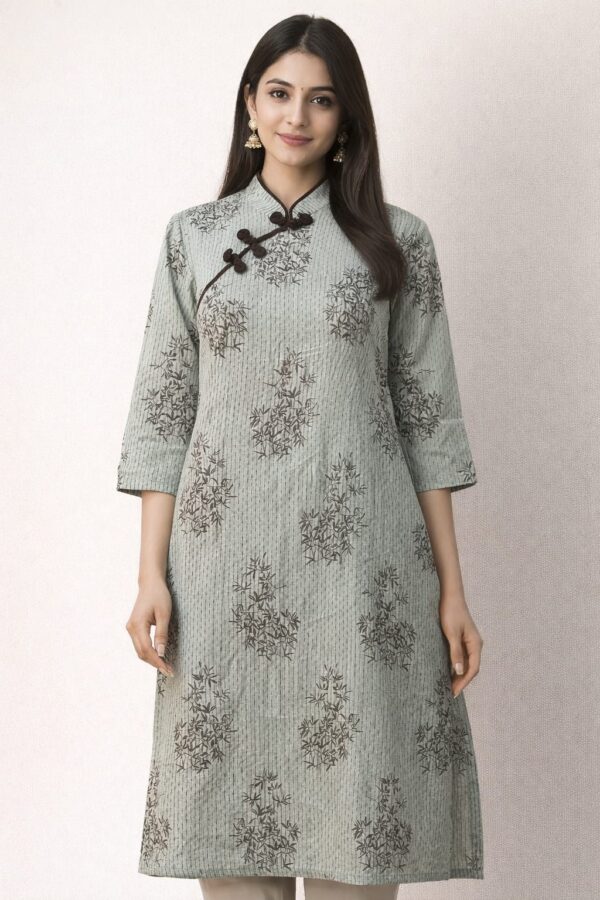 Closed neck printed long kurti for women