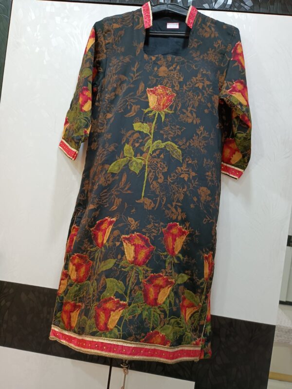ladies-rose-design-kurti-k00134-gallery1 Ladies Rose Design Kurti